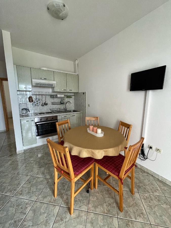 Apartmani Nada Primošten Eksteriør bilde